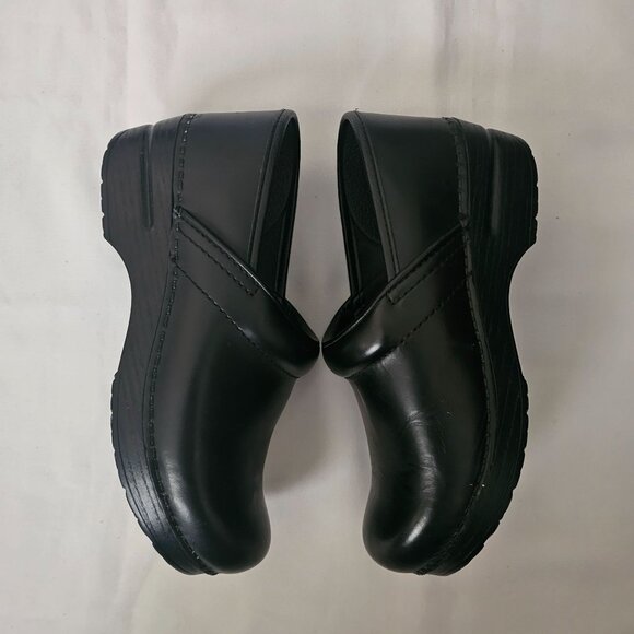 Dansko Women's Cabrio Black Professional Clog, Wide Size 38/ US (7.5-8) - Picture 12 of 16
